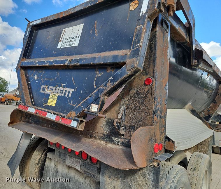 image for item DP2481 2001 Clement RKMS2827-AIR  end dump trailer