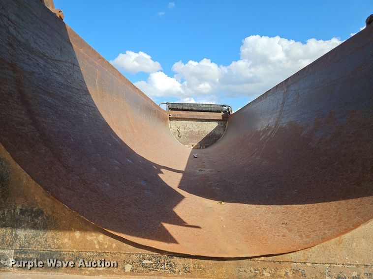 image for item DP2481 2001 Clement RKMS2827-AIR  end dump trailer