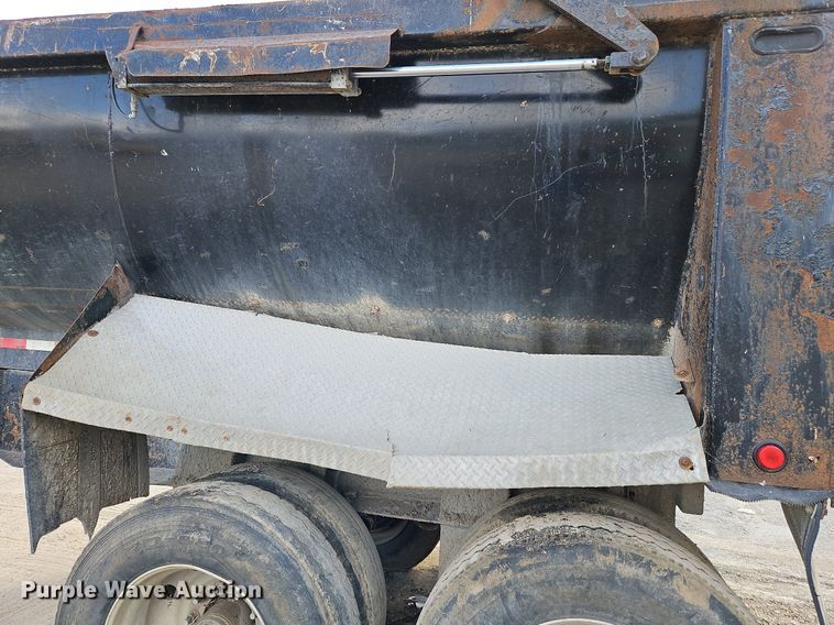 image for item DP2481 2001 Clement RKMS2827-AIR  end dump trailer