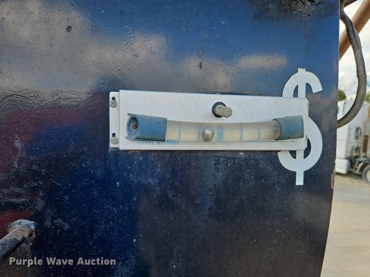 image for item DP2481 2001 Clement RKMS2827-AIR  end dump trailer