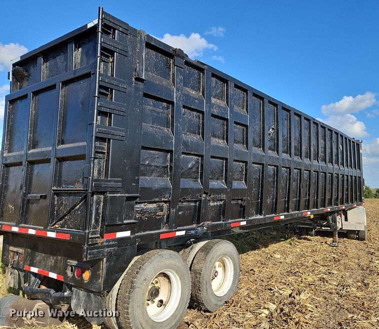 image for item DP2483 1996 Steco SEC38696  refuse trailer