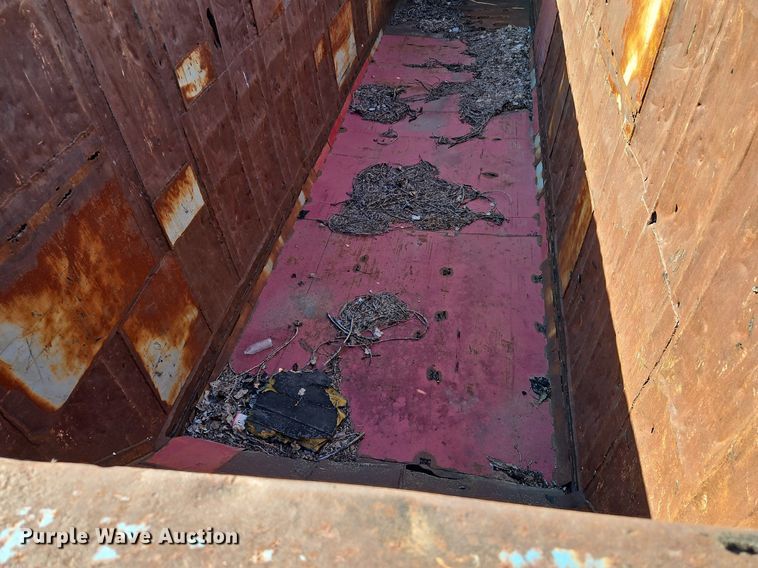 image for item DP2483 1996 Steco SEC38696  refuse trailer