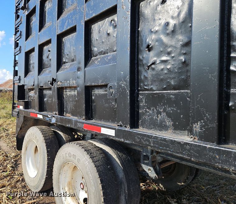 image for item DP2483 1996 Steco SEC38696  refuse trailer