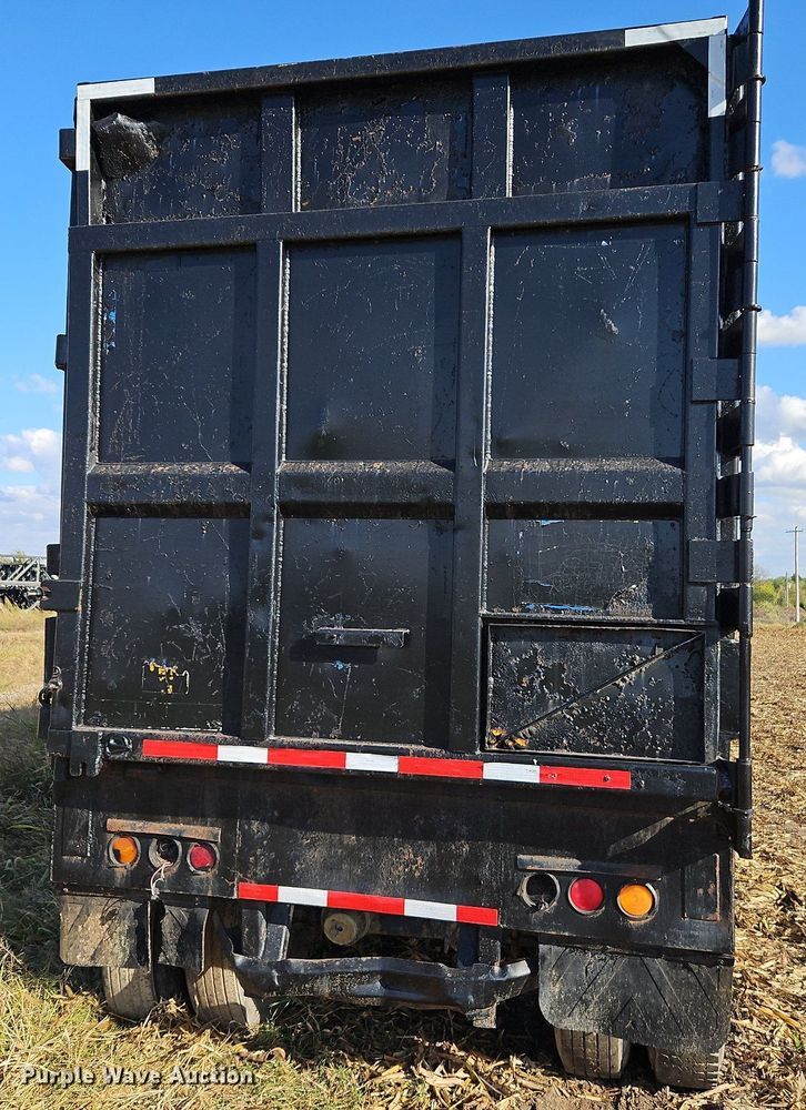 image for item DP2483 1996 Steco SEC38696  refuse trailer