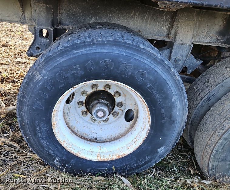 image for item DP2483 1996 Steco SEC38696  refuse trailer