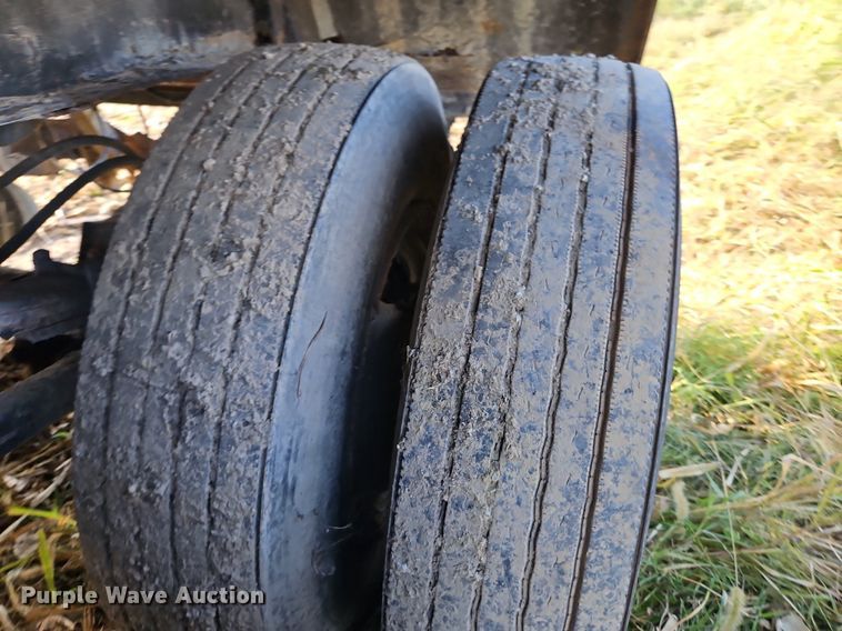 image for item DP2483 1996 Steco SEC38696  refuse trailer