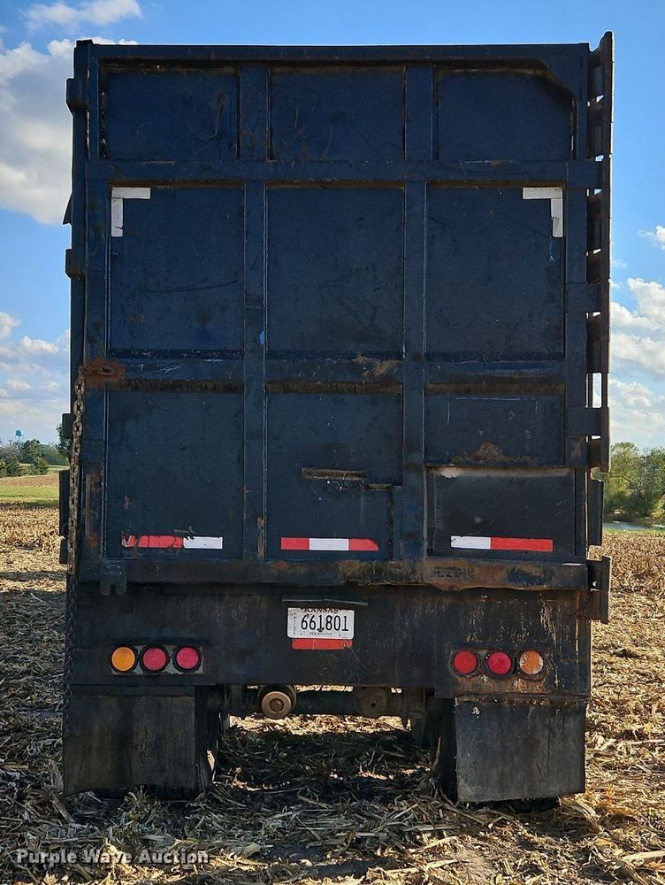 image for item DP2484 1996 Steco SEC38696  refuse trailer
