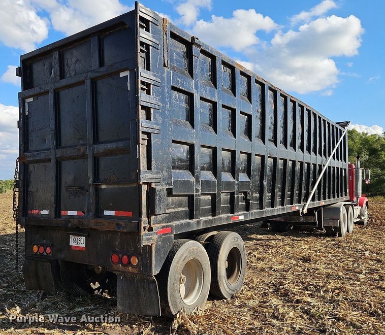 image for item DP2484 1996 Steco SEC38696  refuse trailer