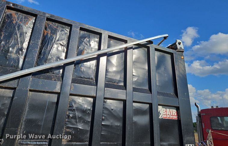 image for item DP2484 1996 Steco SEC38696  refuse trailer