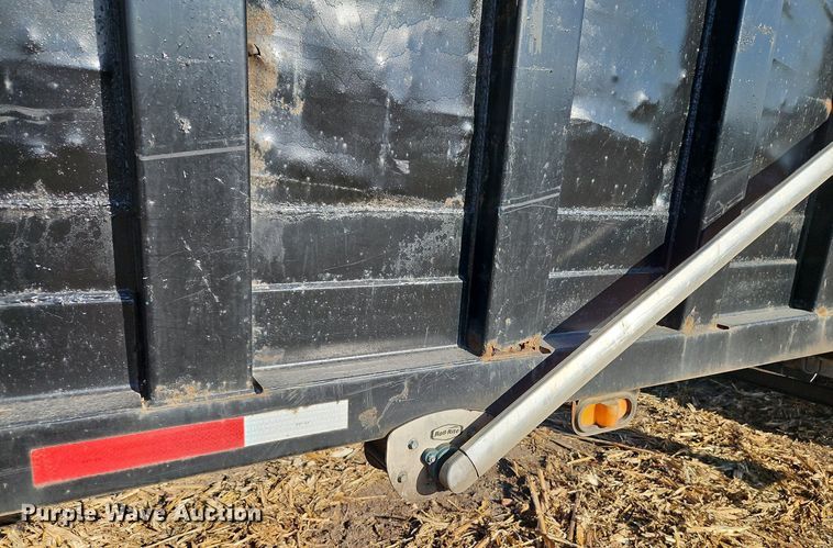 image for item DP2484 1996 Steco SEC38696  refuse trailer