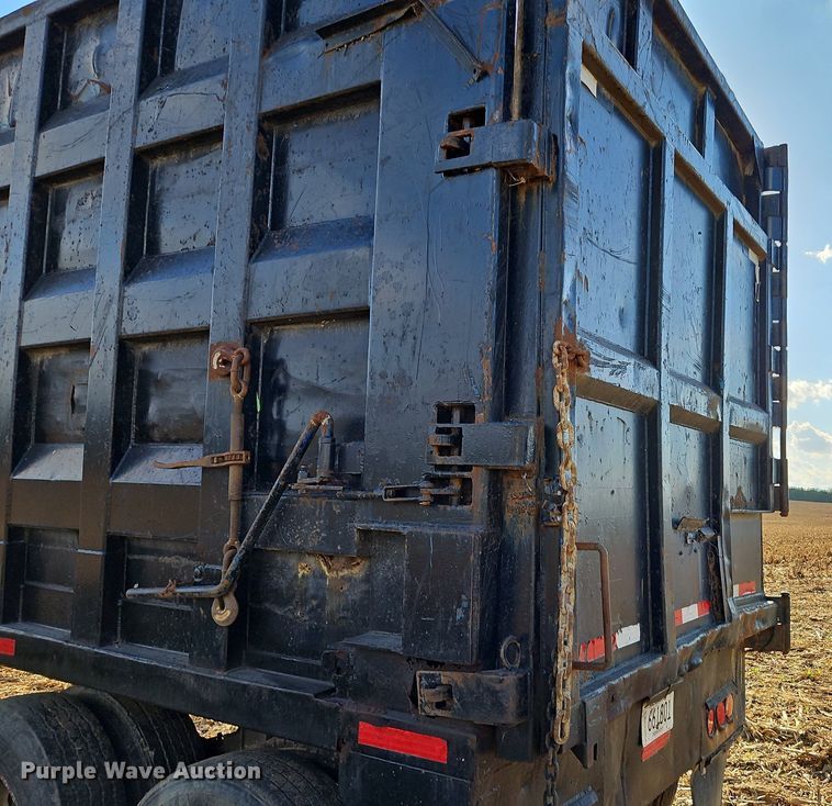 image for item DP2484 1996 Steco SEC38696  refuse trailer