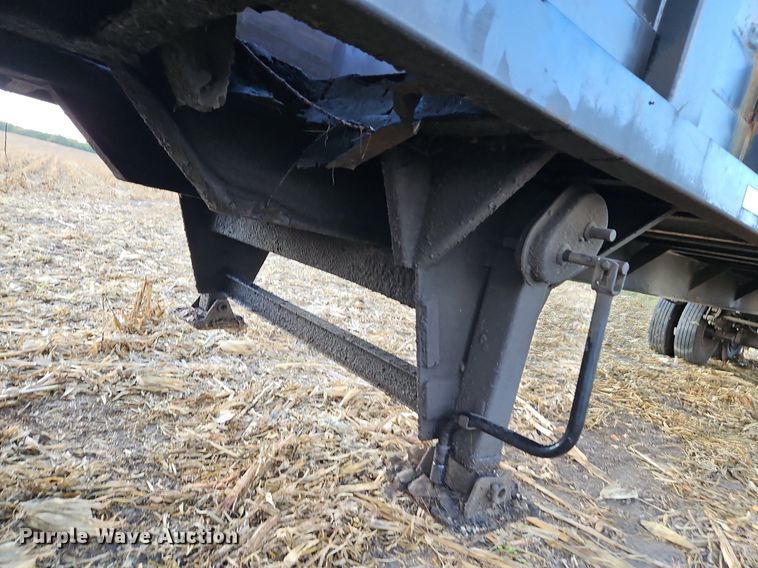 image for item DP2484 1996 Steco SEC38696  refuse trailer