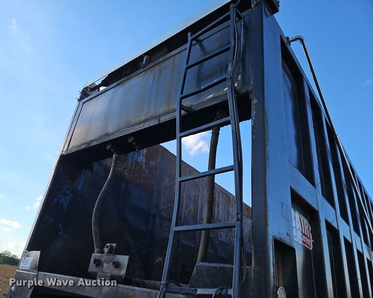 image for item DP2484 1996 Steco SEC38696  refuse trailer