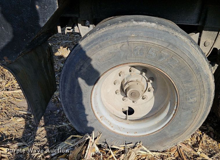 image for item DP2484 1996 Steco SEC38696  refuse trailer