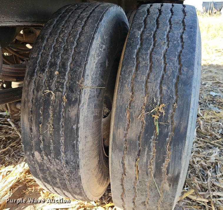 image for item DP2484 1996 Steco SEC38696  refuse trailer