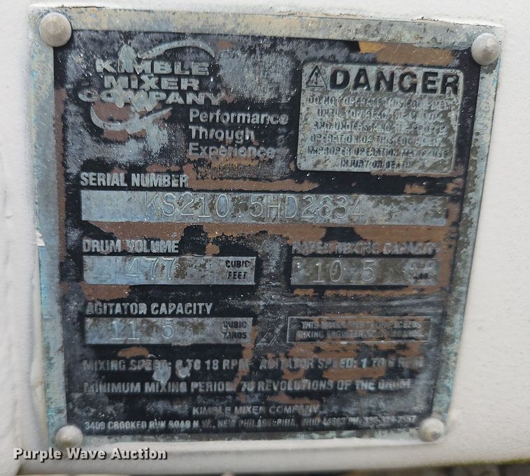 image for item DP2509 2005 Mack CV713  truck chassis