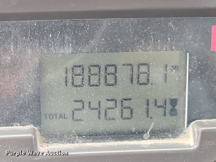 image for item DP2509 2005 Mack CV713  truck chassis