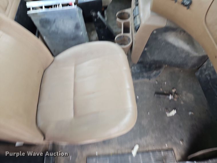 image for item DP2509 2005 Mack CV713  truck chassis