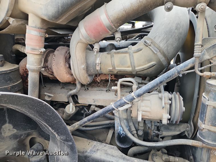 image for item DP2509 2005 Mack CV713  truck chassis