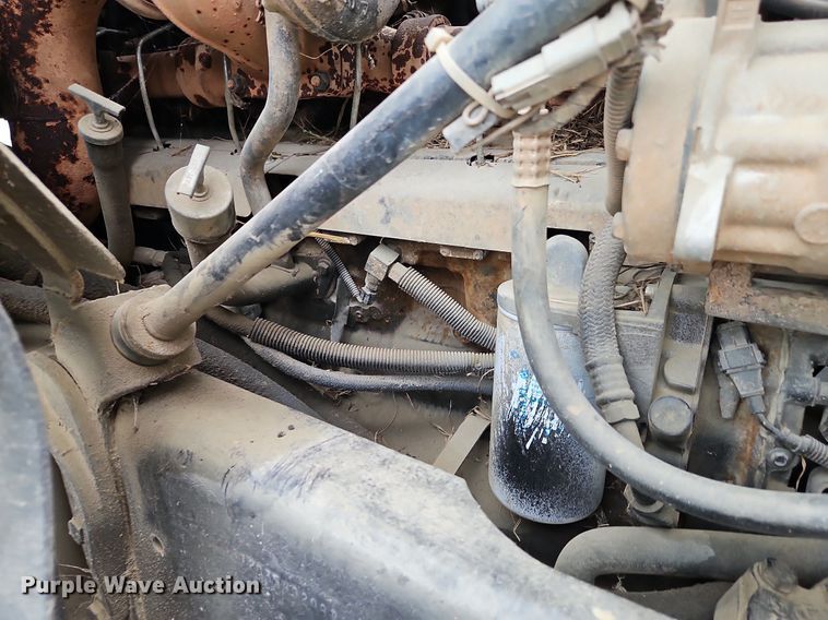 image for item DP2509 2005 Mack CV713  truck chassis