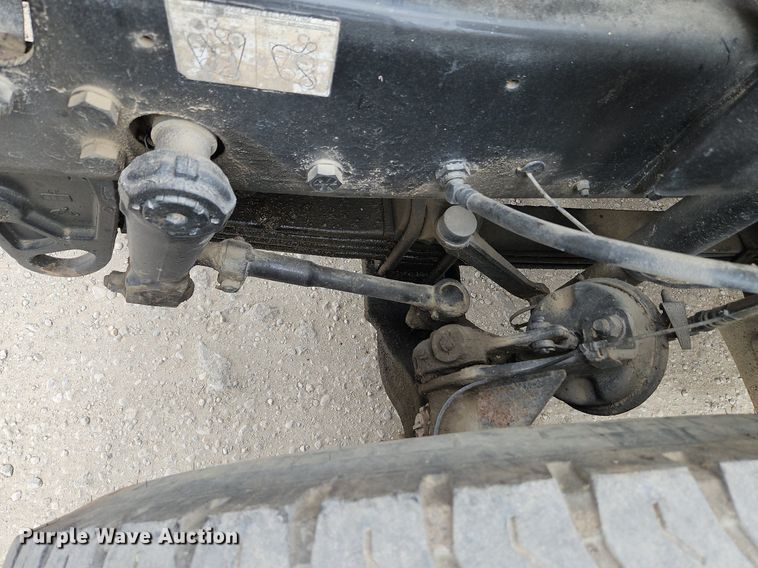 image for item DP2509 2005 Mack CV713  truck chassis