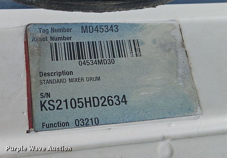 image for item DP2509 2005 Mack CV713  truck chassis