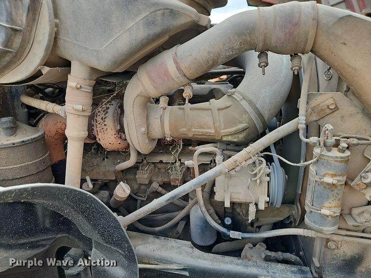 image for item DP2510 2005 Mack CV713  truck chassis