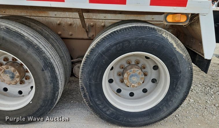 image for item DP2510 2005 Mack CV713  truck chassis