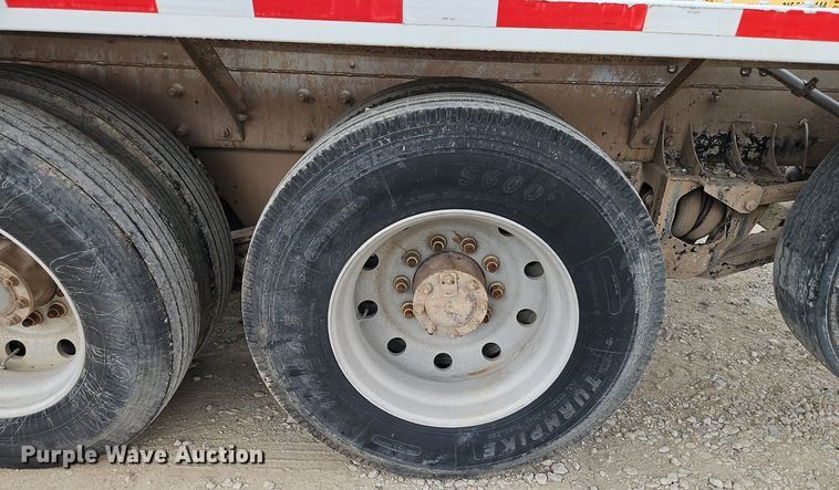 image for item DP2510 2005 Mack CV713  truck chassis