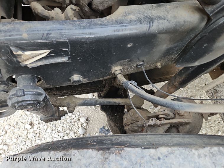 image for item DP2510 2005 Mack CV713  truck chassis