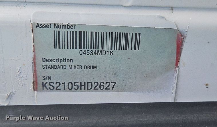 image for item DP2510 2005 Mack CV713  truck chassis