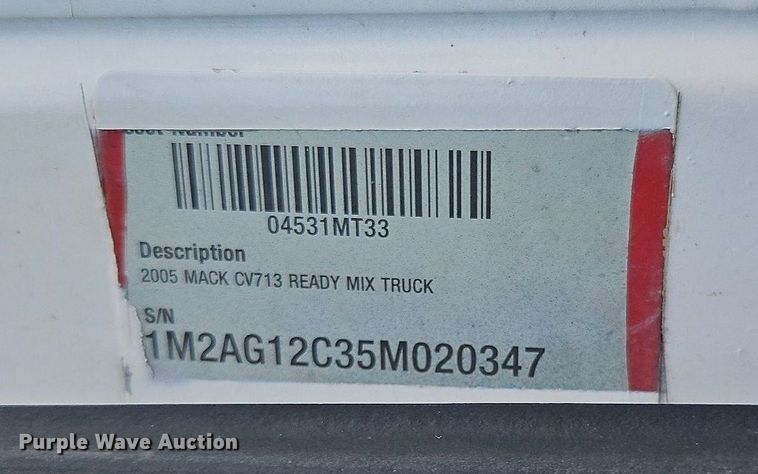 image for item DP2510 2005 Mack CV713  truck chassis