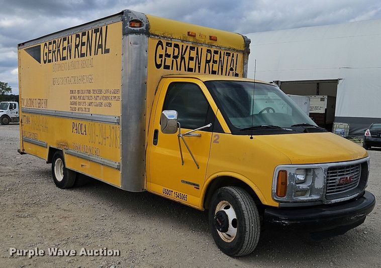 image for item DP2513 2001 GMC Savana G3500  box truck
