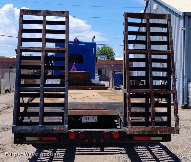 image for item DP3327 2001 SEI  equipment trailer