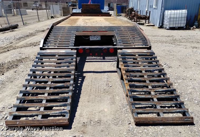 image for item DP3327 2001 SEI  equipment trailer