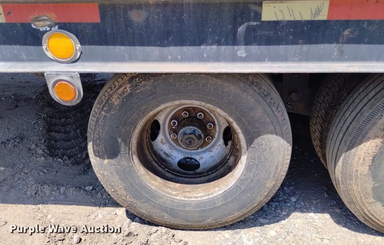 image for item DP3327 2001 SEI  equipment trailer