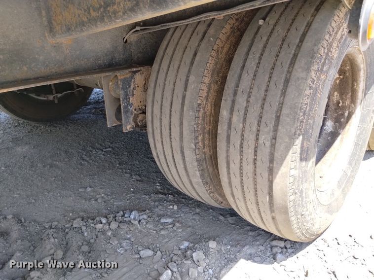 image for item DP3327 2001 SEI  equipment trailer