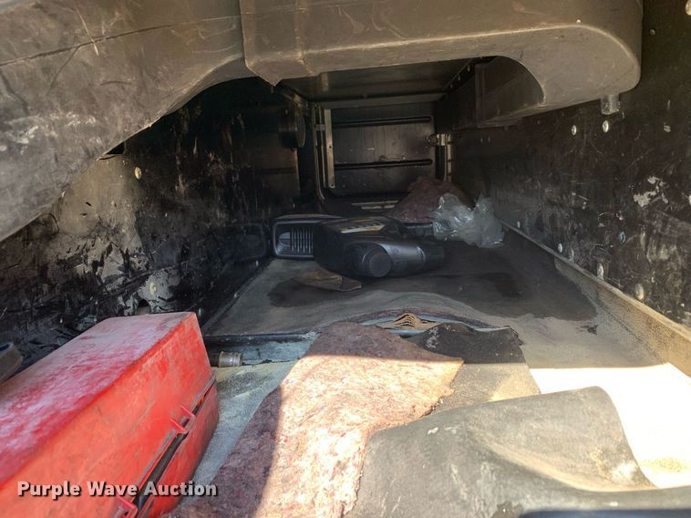 image for item DP8697 2013 Peterbilt 388  semi truck