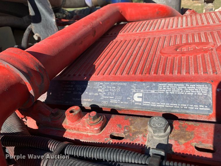 image for item DP8697 2013 Peterbilt 388  semi truck