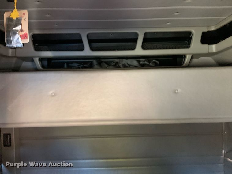 image for item DP8697 2013 Peterbilt 388  semi truck