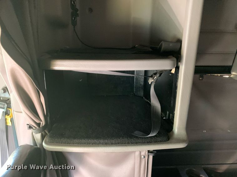 image for item DP8697 2013 Peterbilt 388  semi truck