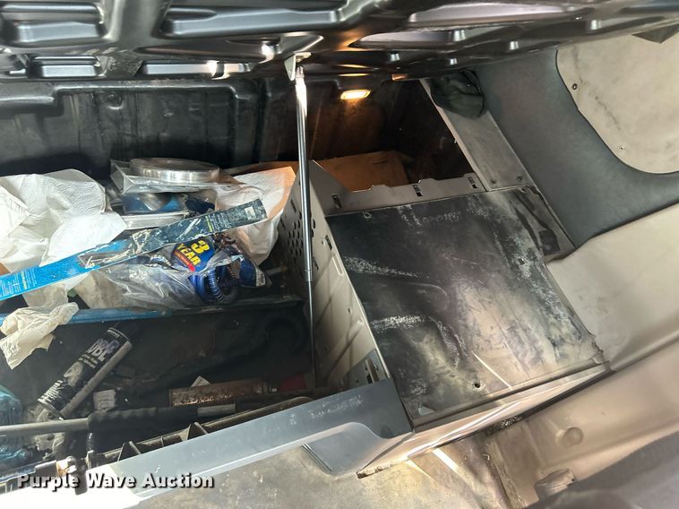 image for item DQ0999 2013 Freightliner Cascadia  semi truck