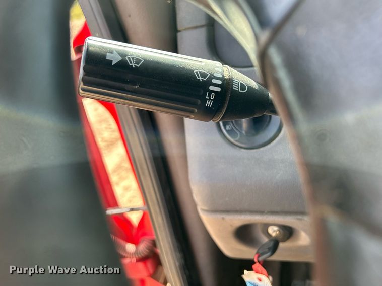 image for item DQ1000 2015 Freightliner Cascadia  semi truck