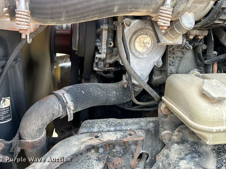 image for item DQ1000 2015 Freightliner Cascadia  semi truck