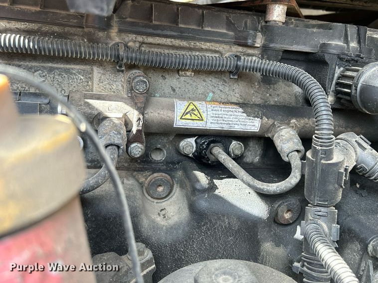 image for item DQ1000 2015 Freightliner Cascadia  semi truck