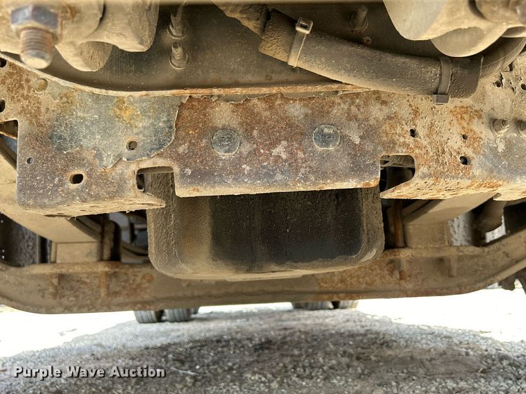 image for item DQ1000 2015 Freightliner Cascadia  semi truck