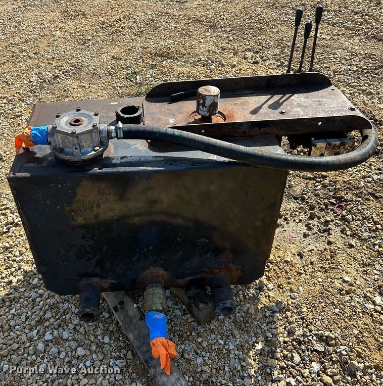 image for item DQ1006 Gabreath U5-EX-174  roll-off bed