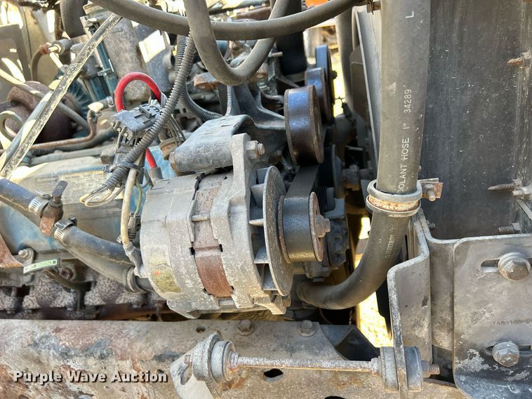 image for item DQ1009 1996 International 4700  refuse truck