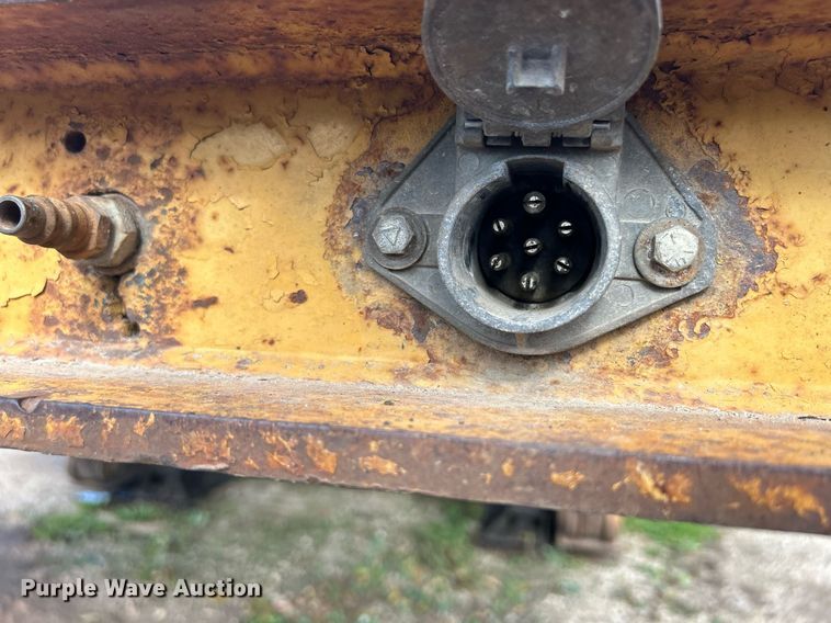 image for item DQ1011 1994 Load King 353 DFP  lowboy equipment trailer