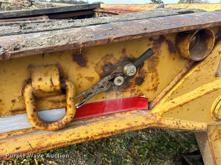 image for item DQ1011 1994 Load King 353 DFP  lowboy equipment trailer